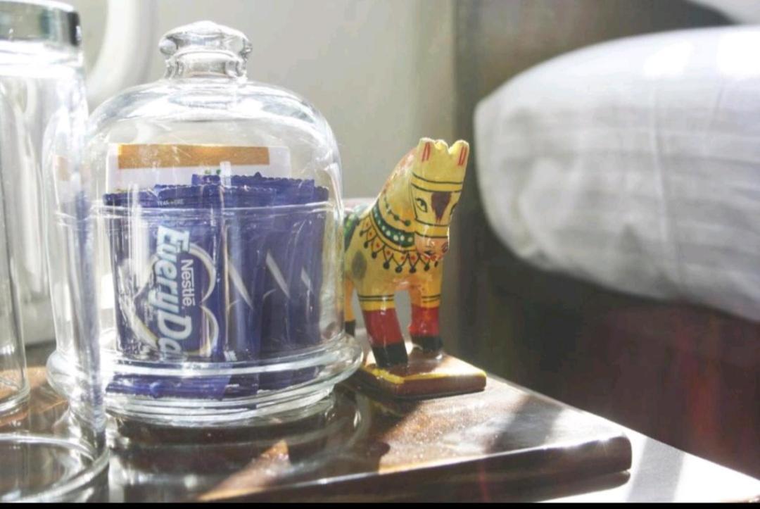 Monalisa Hostel Varanasi Eksteriør bilde