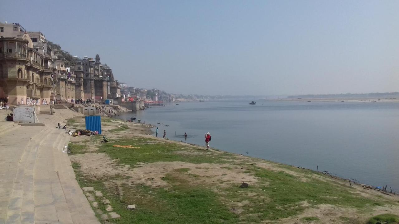 Monalisa Hostel Varanasi Eksteriør bilde