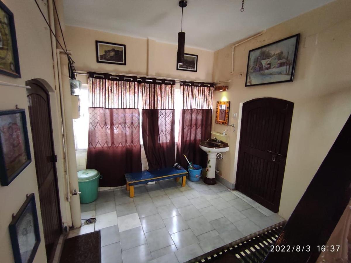 Monalisa Hostel Varanasi Eksteriør bilde